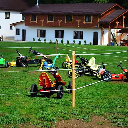 Pensiunea Sequoia Cluj Napoca Bagian luar foto